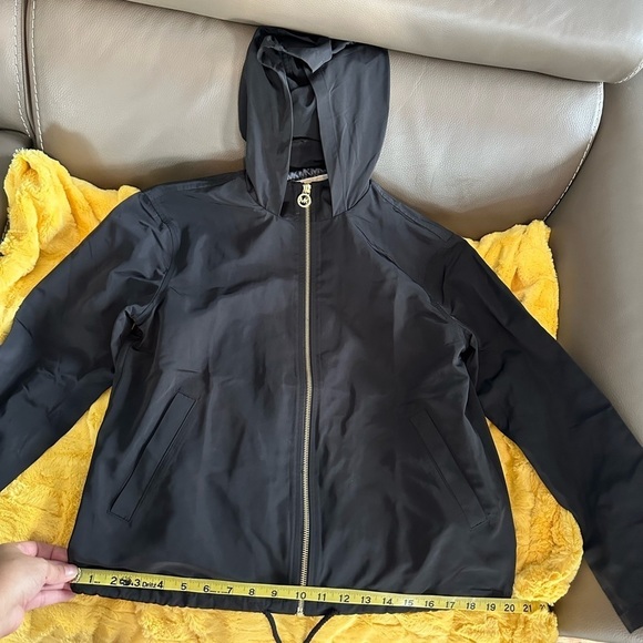 Black Michael Kors jacket🖤MK LOGO windbreaker gold zipper black zip up hoodie - Picture 5 of 14